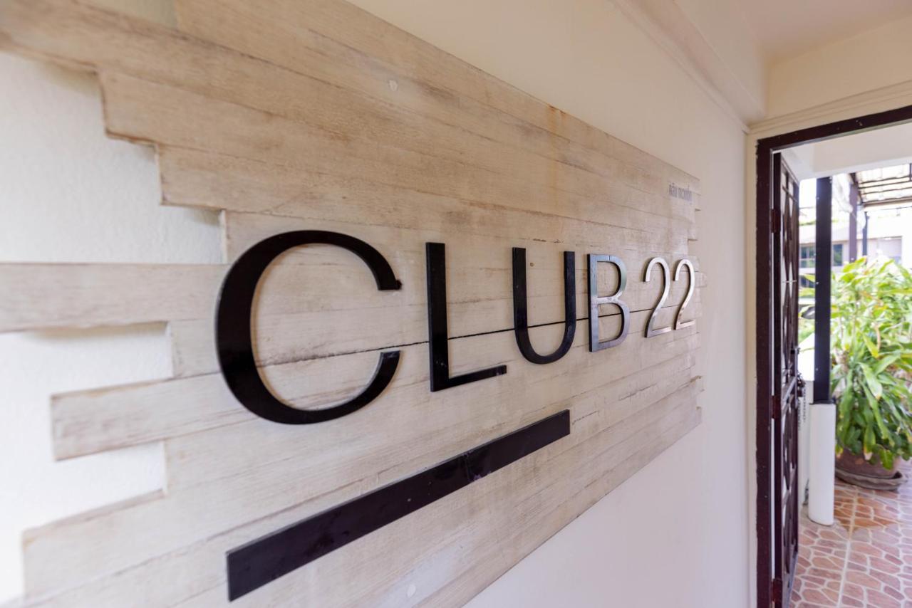 Club22 Kamala Suites, Kamala Beach Extérieur photo
