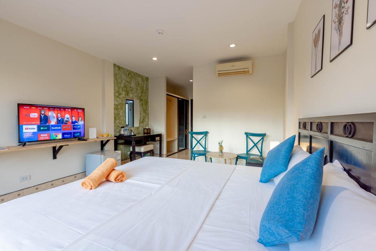 Club22 Kamala Suites, Kamala Beach Extérieur photo